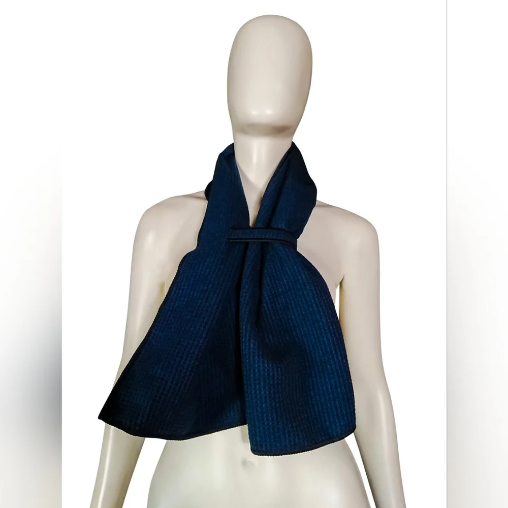 SOUK OF TREASURES Zippered Sport / Golf / Gym Towel w/ loop & zip pocket long